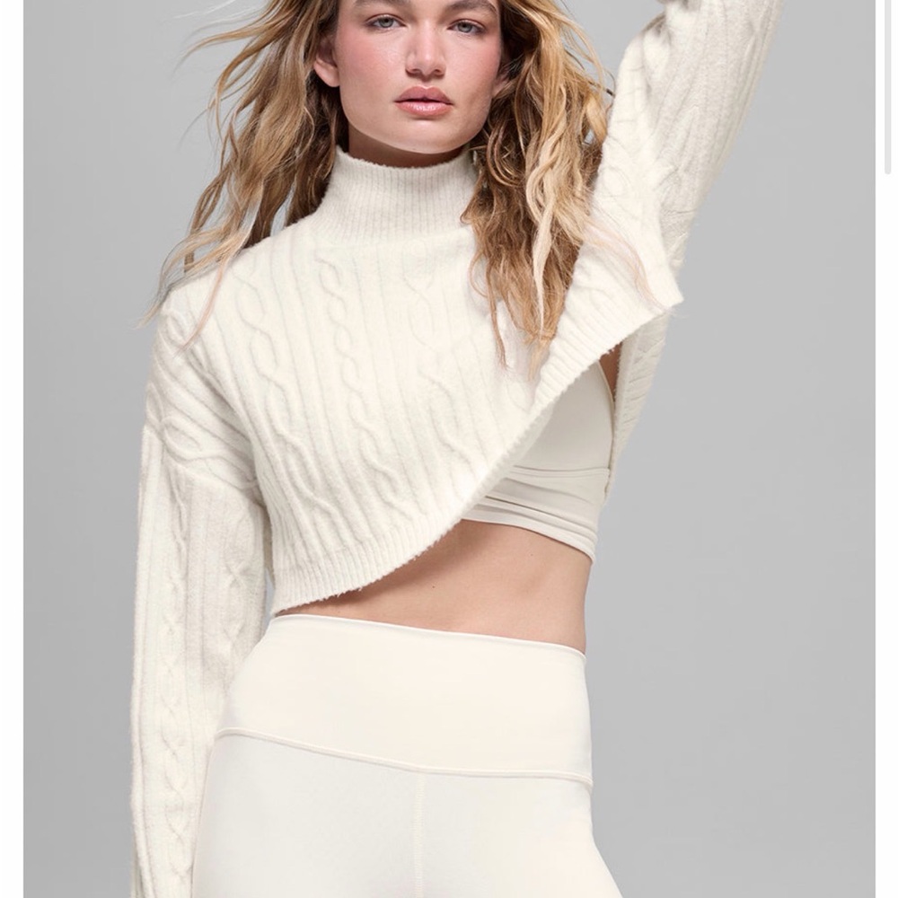 Alo Cable Knit Cropped Winter Bliss Turtleneck Size S NWT